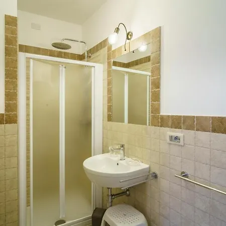 La Del Serafino 住宿加早餐酒店 萨尔纳诺